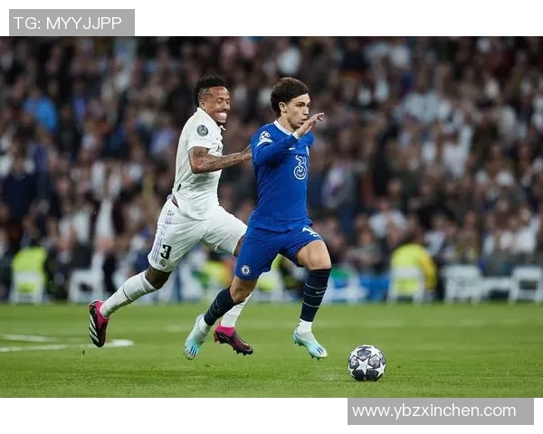 意甲大战：皇马狂胜AC米兰五球大捷帽子戏法点燃全场激情