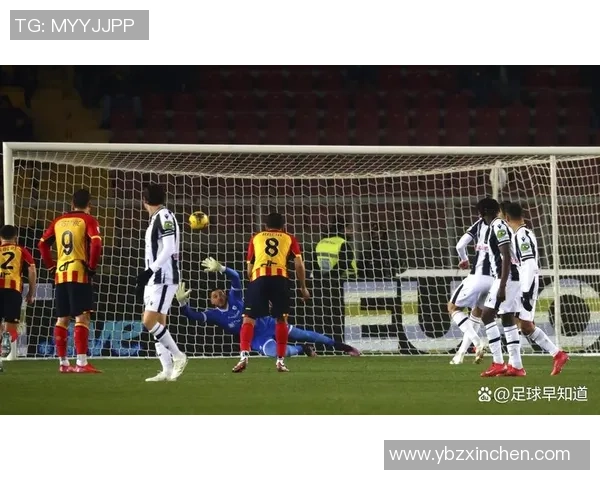 欧冠激战国米逆转阿森纳争议判罚引发全场热议