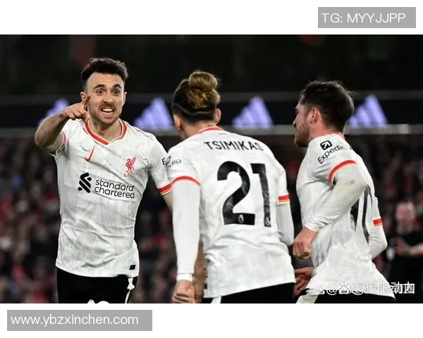 意甲焦点战利物浦与里昂激战成平补时进球引发全场狂欢